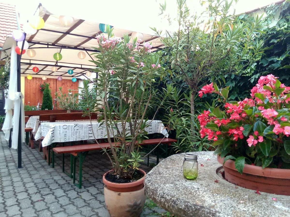 Burg Apartman Gyula Extérieur photo