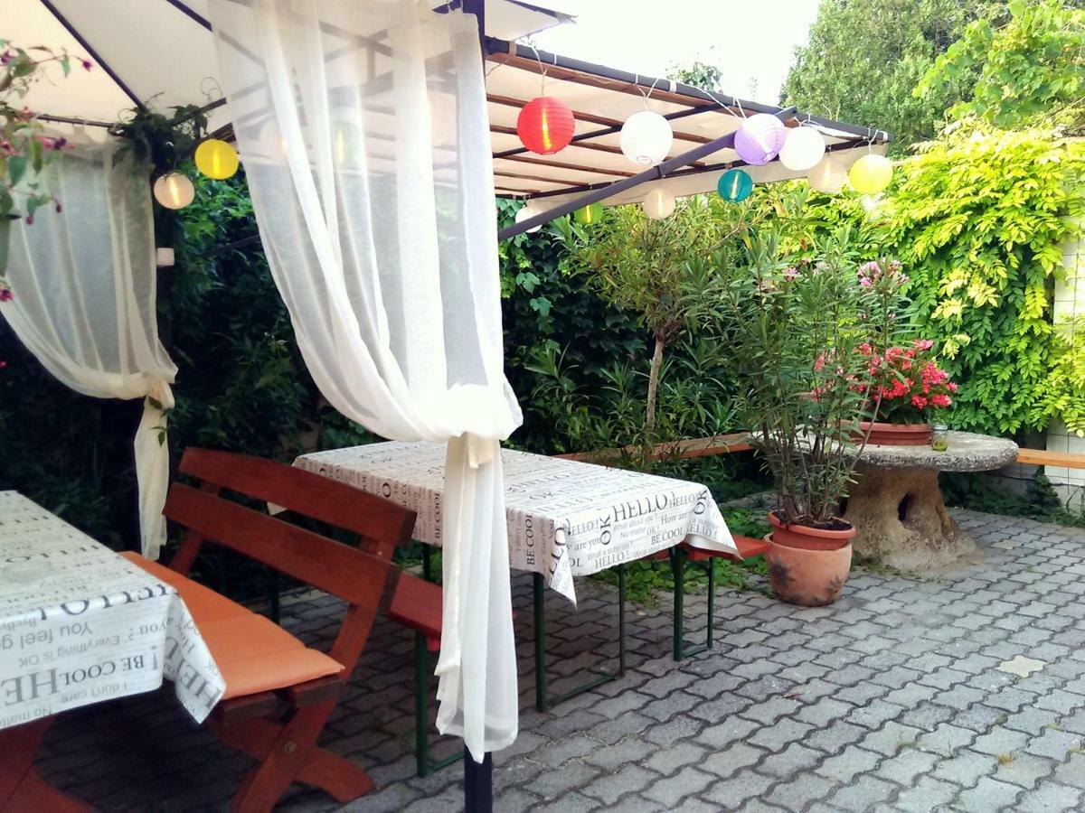 Burg Apartman Gyula Extérieur photo