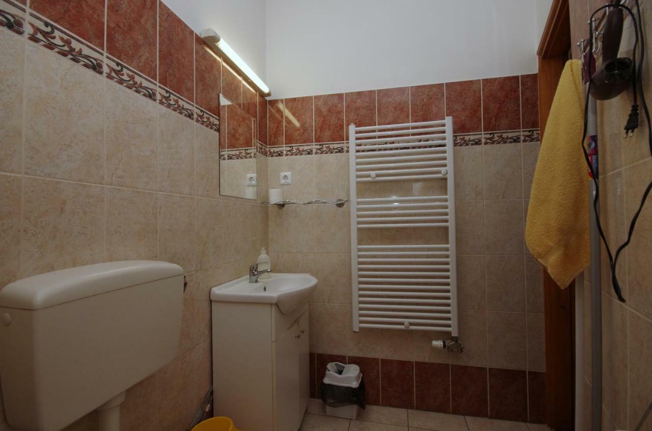 Burg Apartman Gyula Extérieur photo