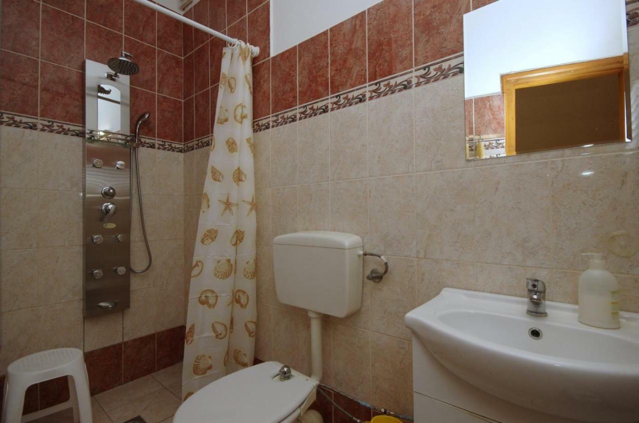 Burg Apartman Gyula Extérieur photo